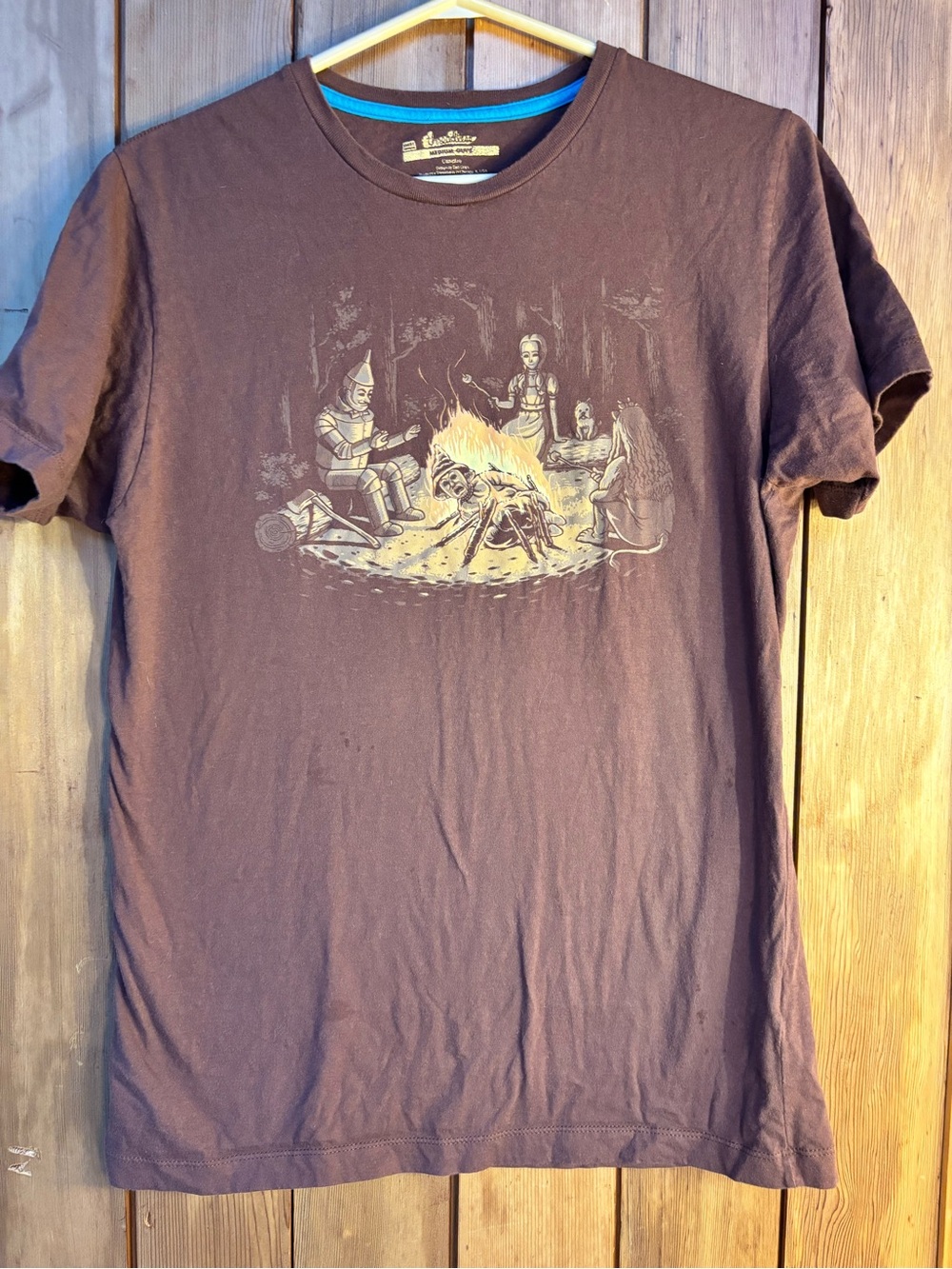 Threadless Men's Medium Brown "Campfire" Wizard of Oz Parody T-Shirt by Ben Chen
